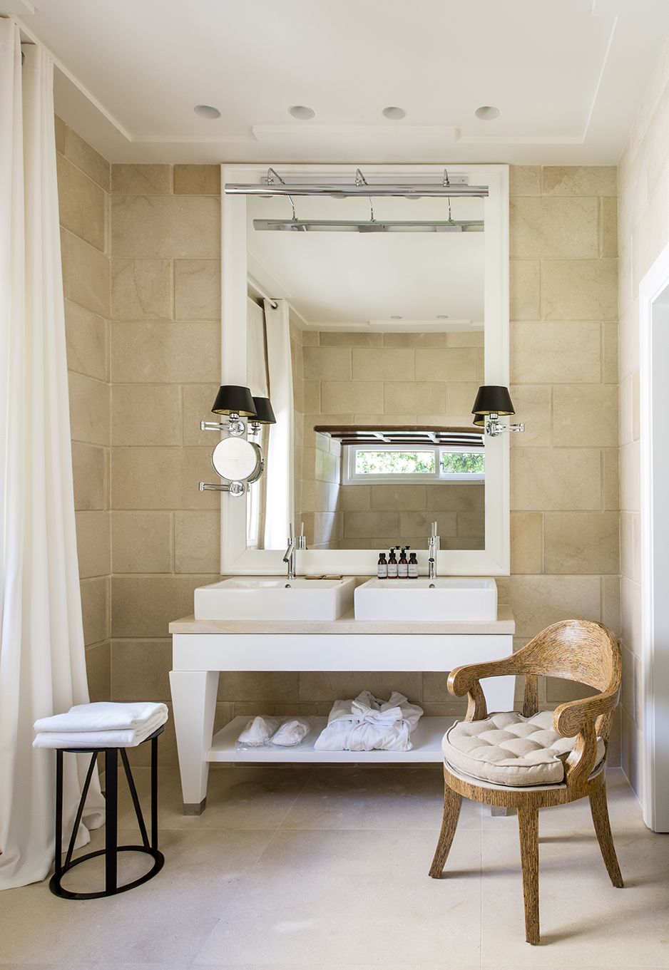 Bathroom vanity detail