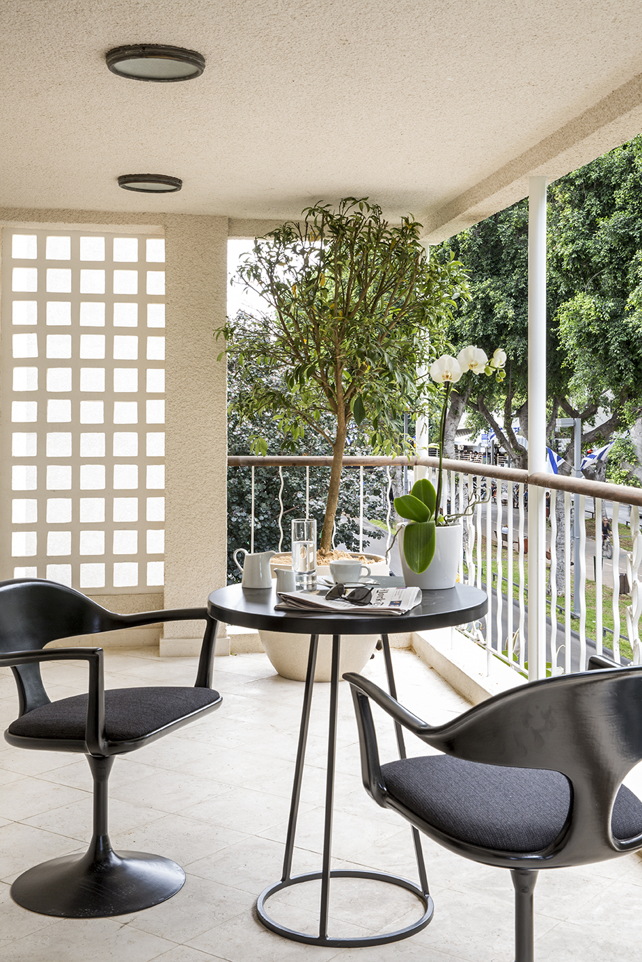 Veranda seating